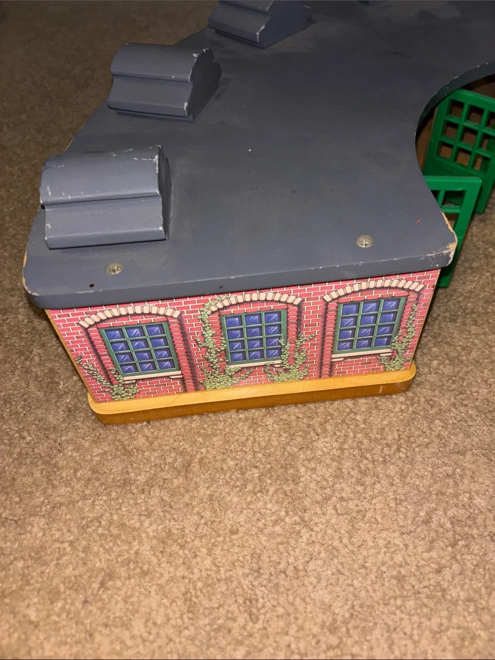 Thomas & Friends Curved Roundhouse